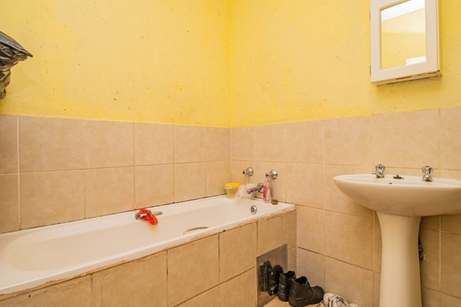 2 Bedroom Property for Sale in Comet Gauteng