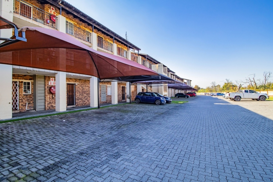 2 Bedroom Property for Sale in Comet Gauteng