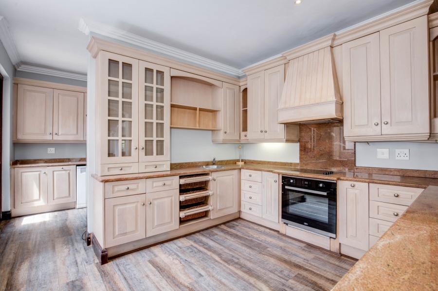 6 Bedroom Property for Sale in Dainfern Golf Estate Gauteng