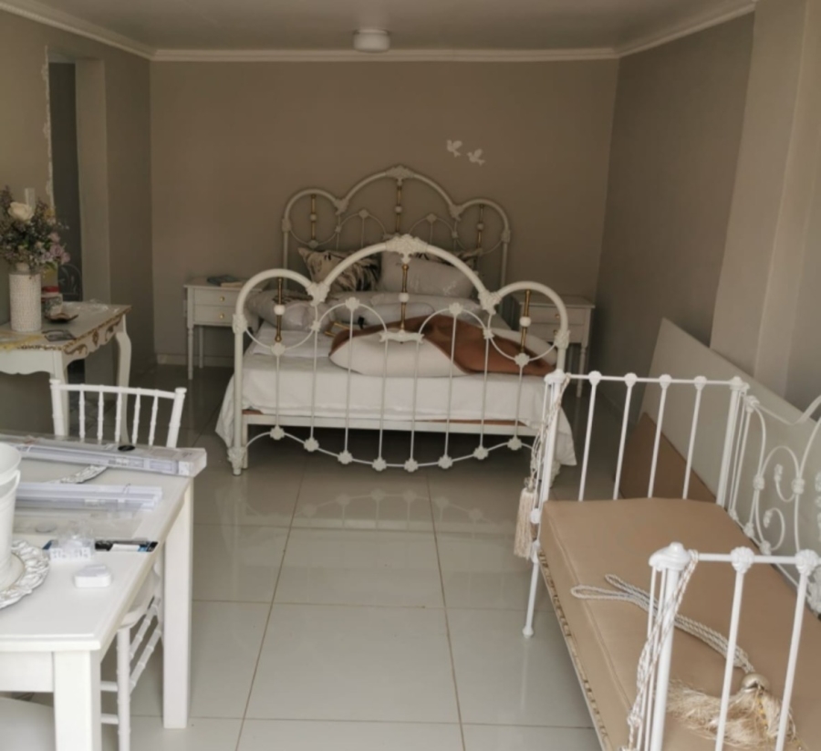 6 Bedroom Property for Sale in Mayville Gauteng