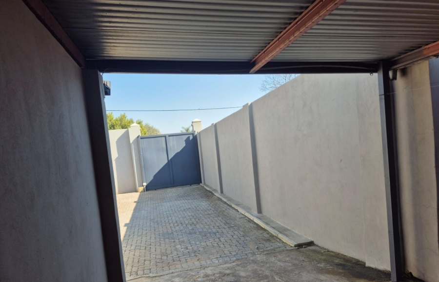6 Bedroom Property for Sale in Mayville Gauteng