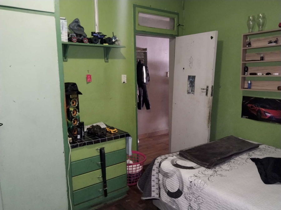 5 Bedroom Property for Sale in Booysens Gauteng