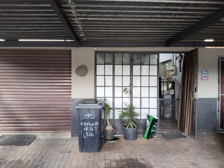 5 Bedroom Property for Sale in Booysens Gauteng
