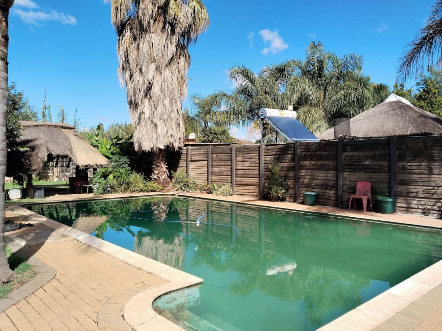 5 Bedroom Property for Sale in Booysens Gauteng