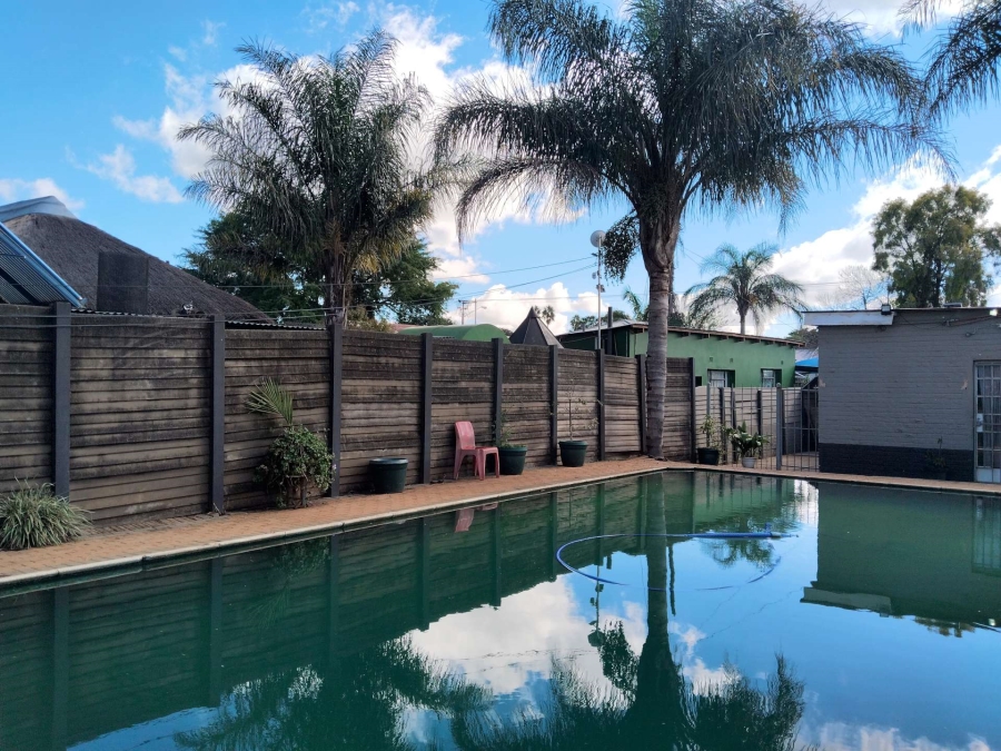 5 Bedroom Property for Sale in Booysens Gauteng