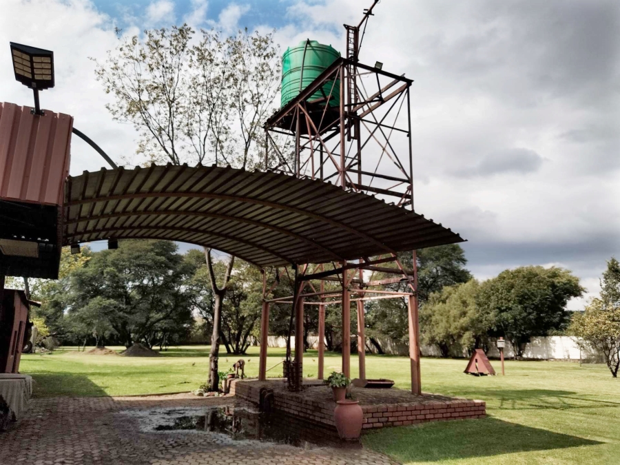 6 Bedroom Property for Sale in Andeon AH Gauteng