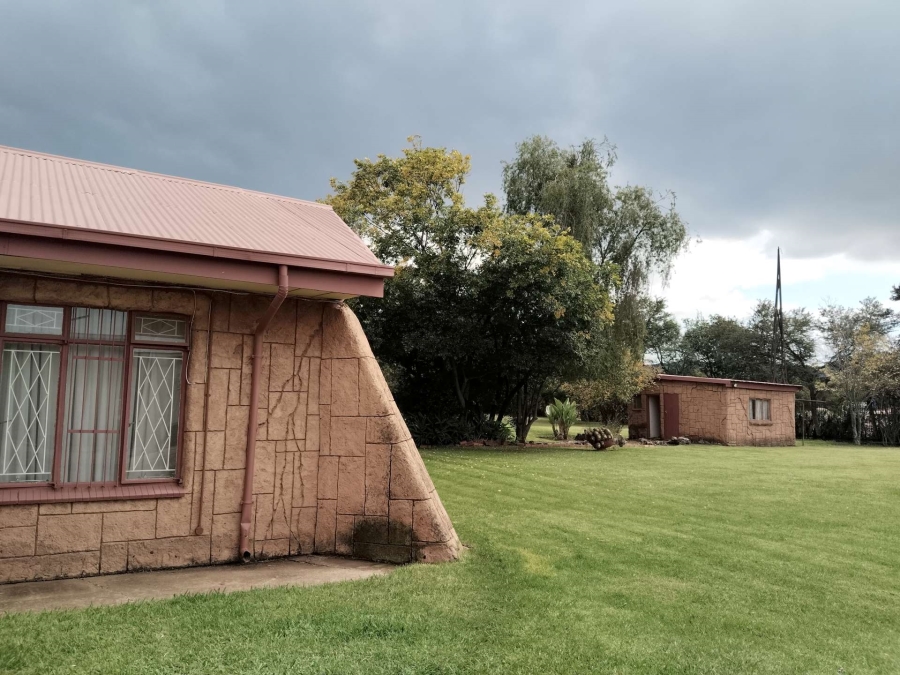 6 Bedroom Property for Sale in Andeon AH Gauteng