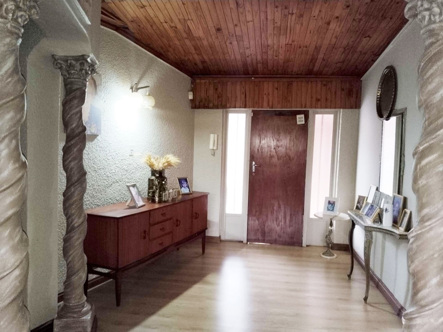 6 Bedroom Property for Sale in Andeon AH Gauteng