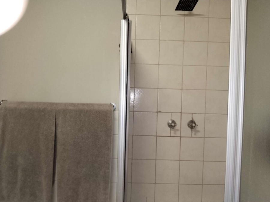 6 Bedroom Property for Sale in Andeon AH Gauteng