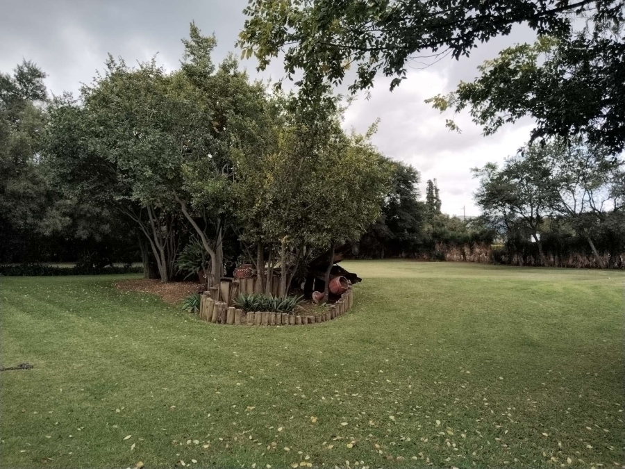 6 Bedroom Property for Sale in Andeon AH Gauteng