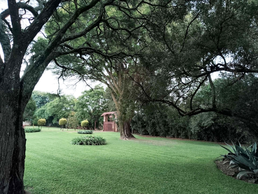6 Bedroom Property for Sale in Andeon AH Gauteng