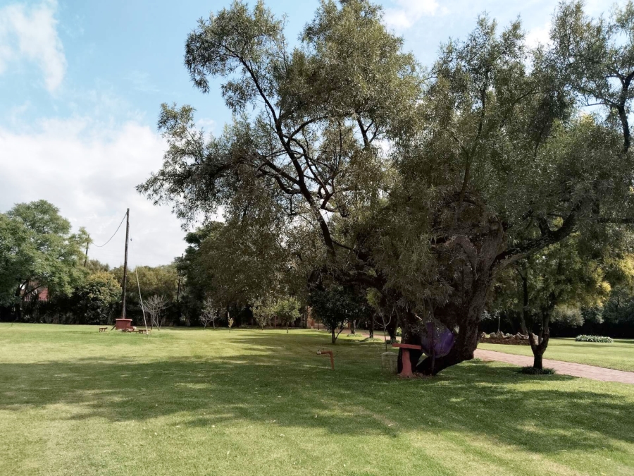 6 Bedroom Property for Sale in Andeon AH Gauteng