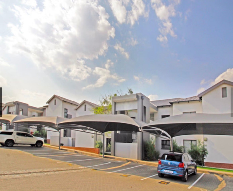 To Let 3 Bedroom Property for Rent in Broadacres Gauteng