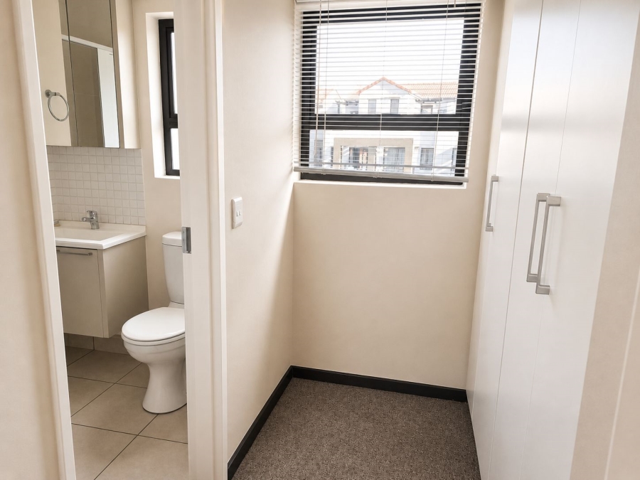To Let 1 Bedroom Property for Rent in Lonehill Gauteng