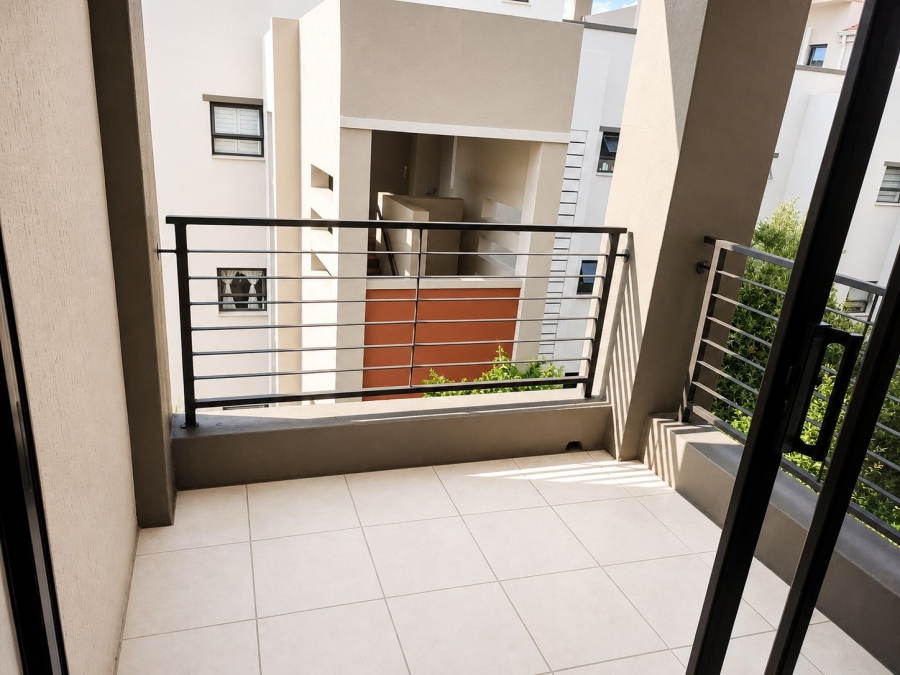 To Let 1 Bedroom Property for Rent in Lonehill Gauteng