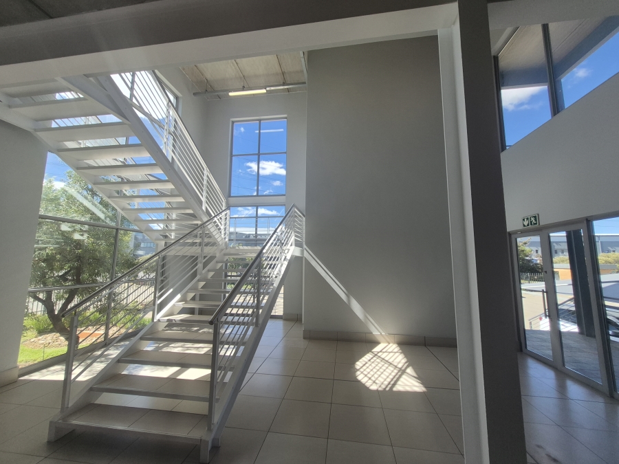 To Let Commercial Property for Rent in Gosforth Park Gauteng