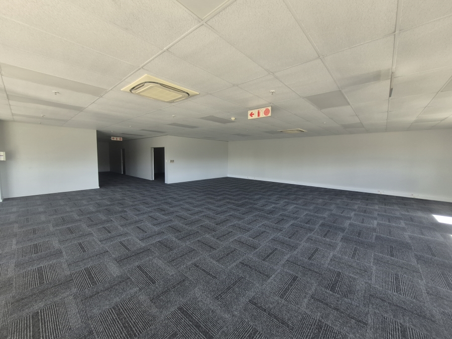 To Let Commercial Property for Rent in Gosforth Park Gauteng