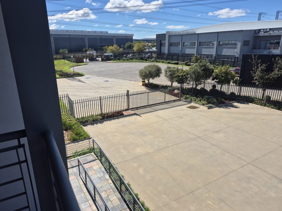 To Let Commercial Property for Rent in Gosforth Park Gauteng