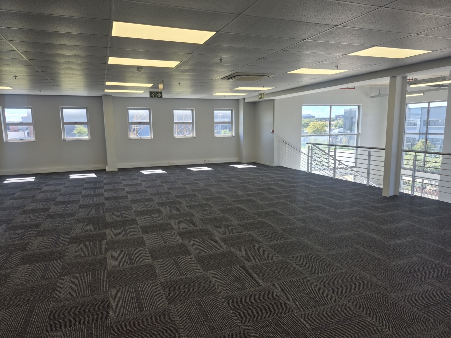 To Let Commercial Property for Rent in Gosforth Park Gauteng