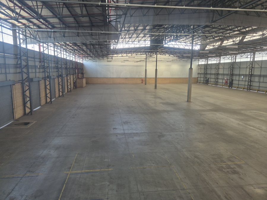 To Let Commercial Property for Rent in Gosforth Park Gauteng