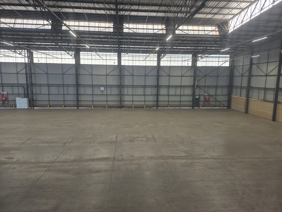 To Let Commercial Property for Rent in Gosforth Park Gauteng