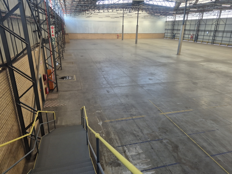 To Let Commercial Property for Rent in Gosforth Park Gauteng