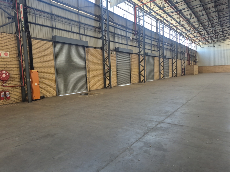 To Let Commercial Property for Rent in Gosforth Park Gauteng