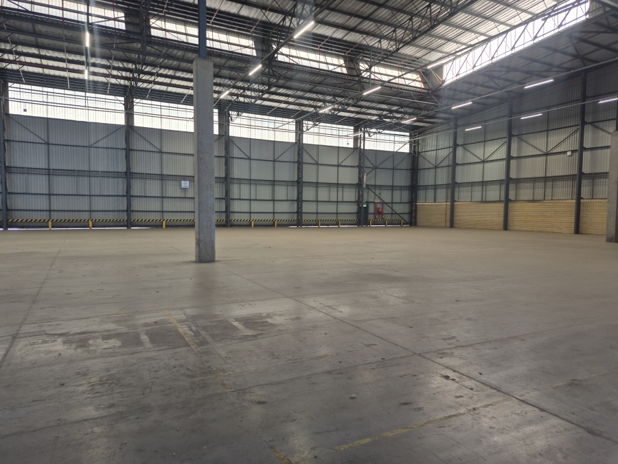 To Let Commercial Property for Rent in Gosforth Park Gauteng