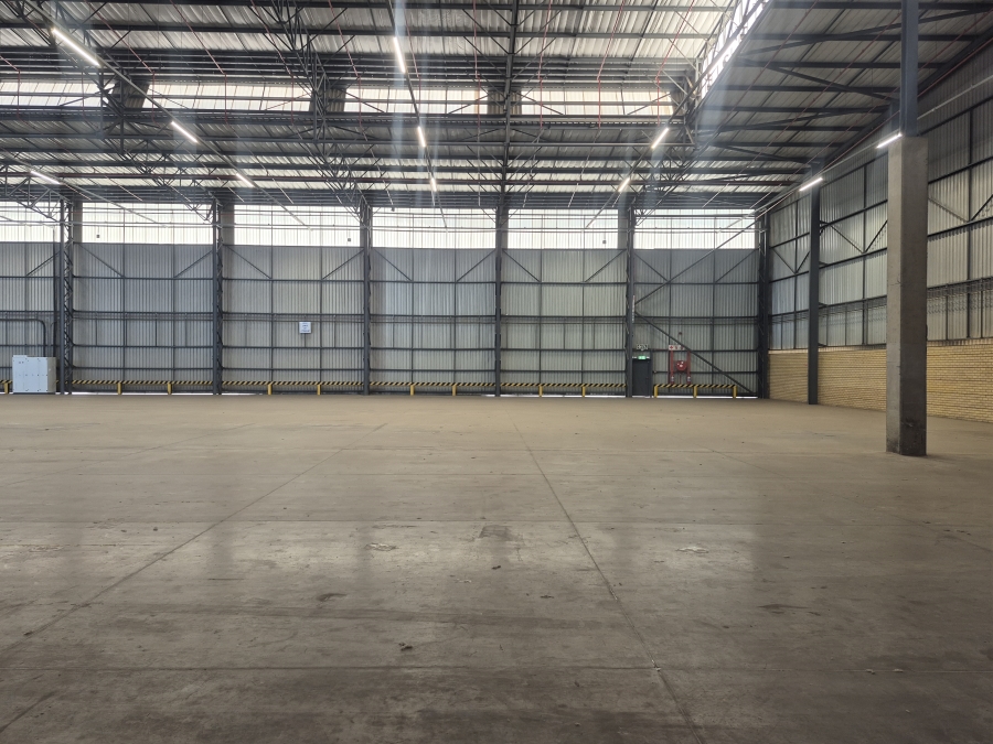 To Let Commercial Property for Rent in Gosforth Park Gauteng