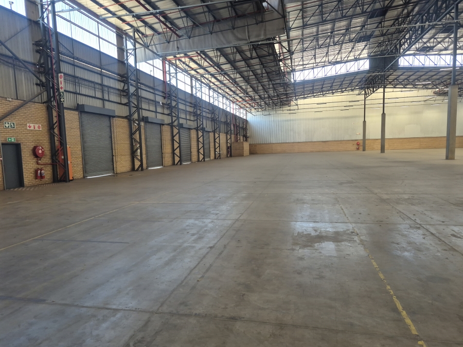To Let Commercial Property for Rent in Gosforth Park Gauteng