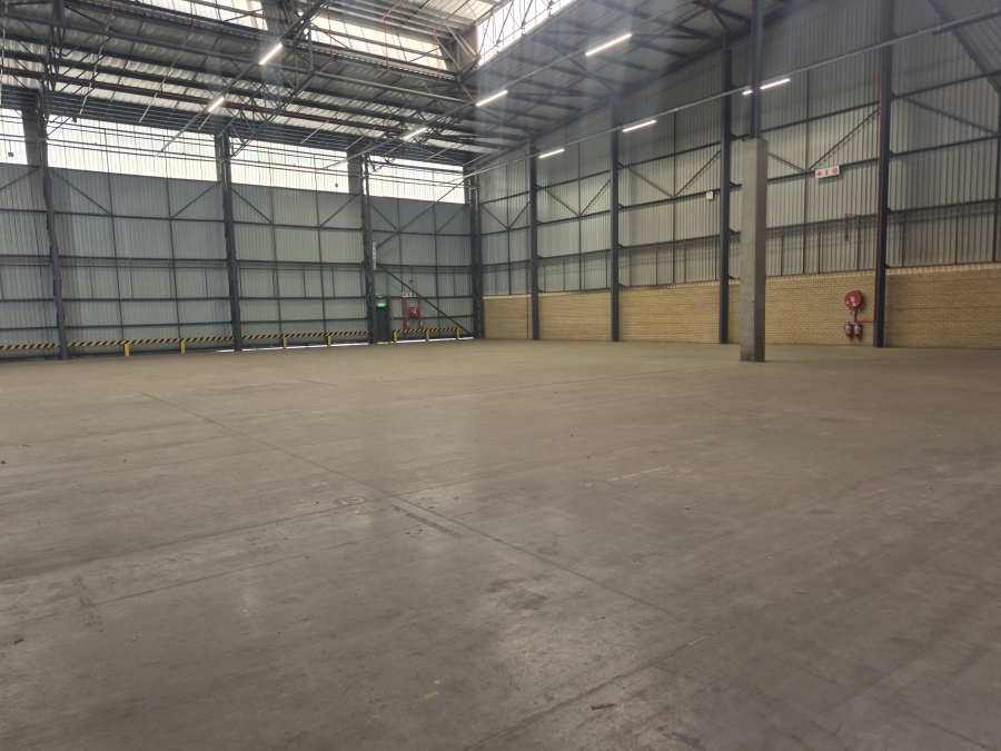 To Let Commercial Property for Rent in Gosforth Park Gauteng