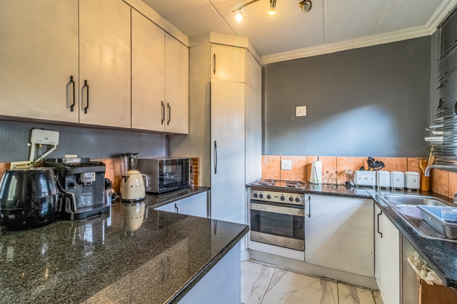 2 Bedroom Property for Sale in Ruimsig Gauteng