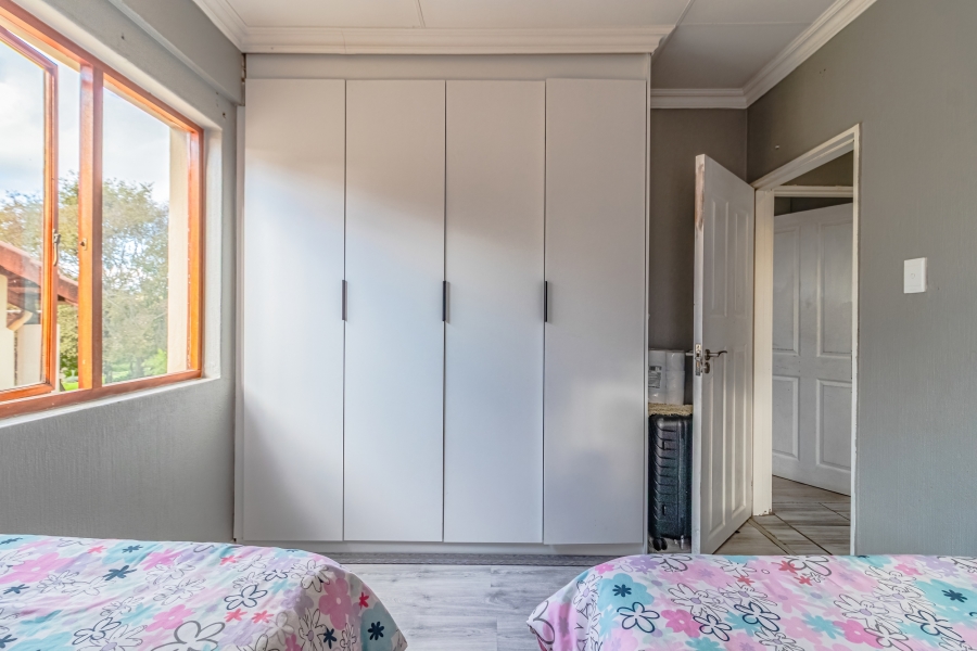 2 Bedroom Property for Sale in Ruimsig Gauteng