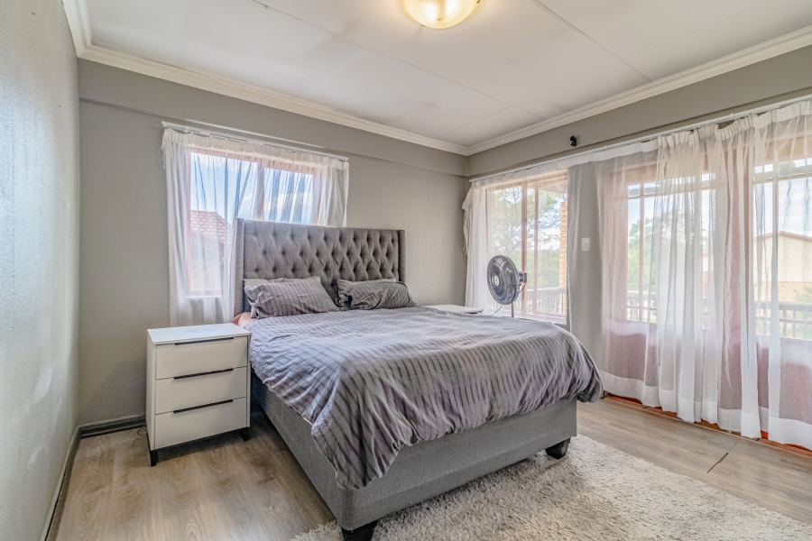 2 Bedroom Property for Sale in Ruimsig Gauteng