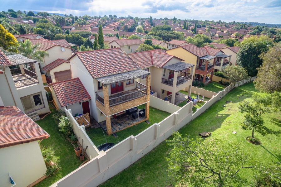2 Bedroom Property for Sale in Ruimsig Gauteng