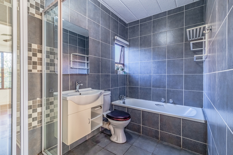 2 Bedroom Property for Sale in Douglasdale Gauteng