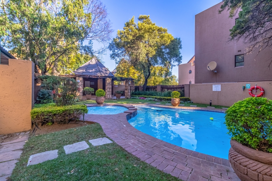 2 Bedroom Property for Sale in Douglasdale Gauteng