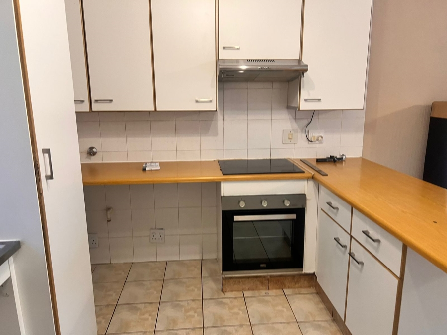 2 Bedroom Property for Sale in Brackenhurst Gauteng