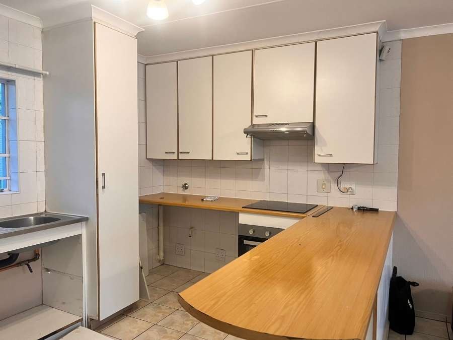 2 Bedroom Property for Sale in Brackenhurst Gauteng