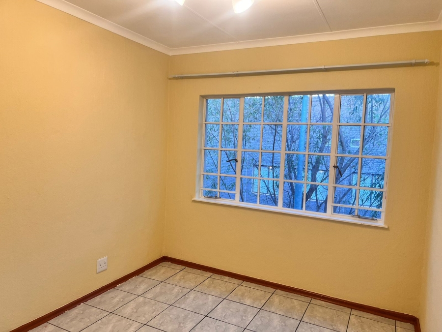 2 Bedroom Property for Sale in Brackenhurst Gauteng