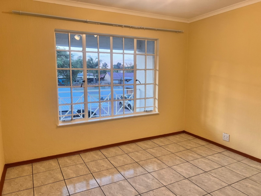 2 Bedroom Property for Sale in Brackenhurst Gauteng