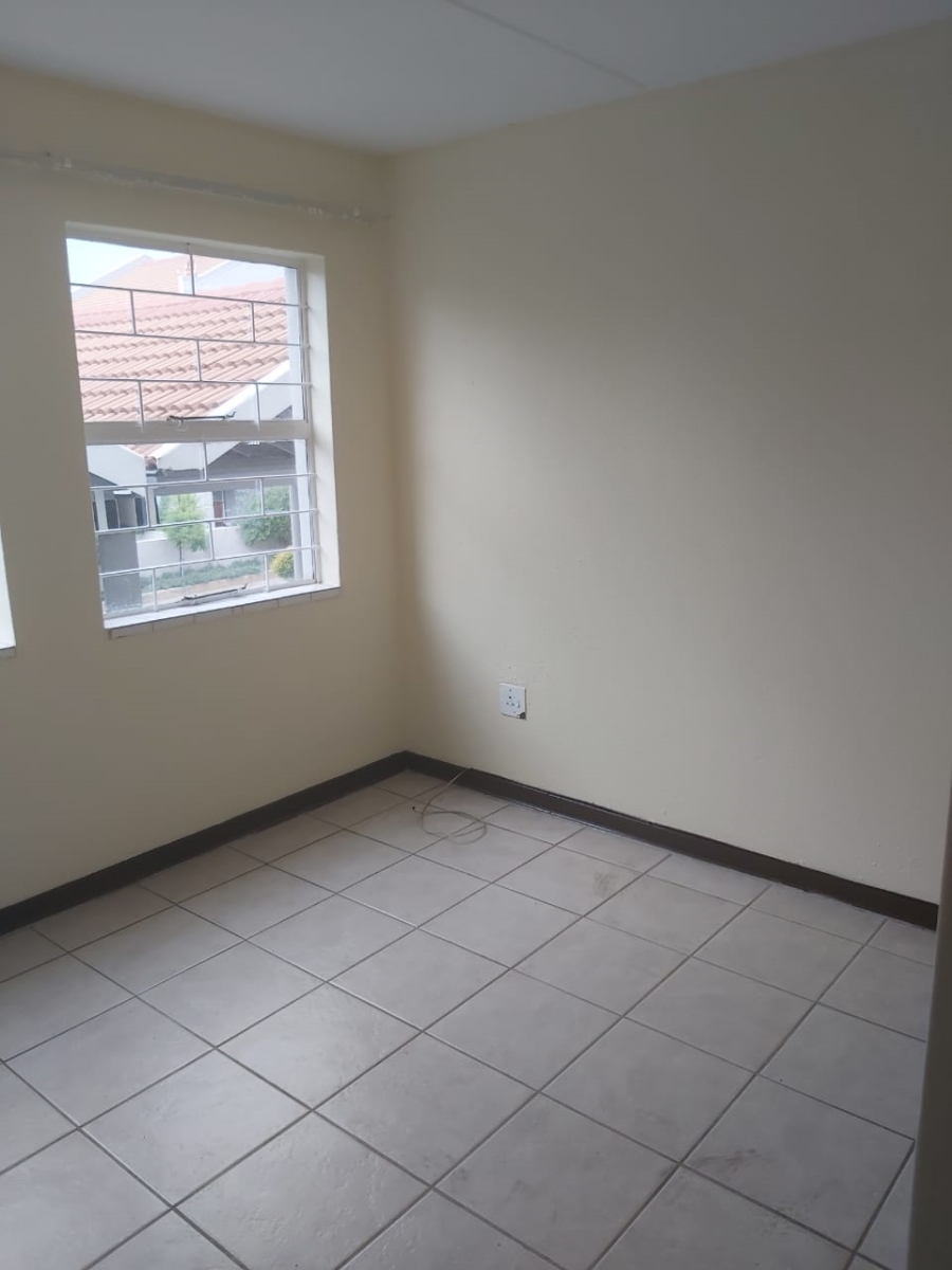 2 Bedroom Property for Sale in Morning Hill Gauteng