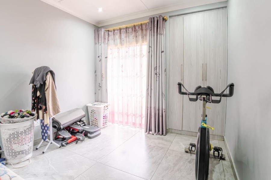 4 Bedroom Property for Sale in Meadowbrook Gauteng