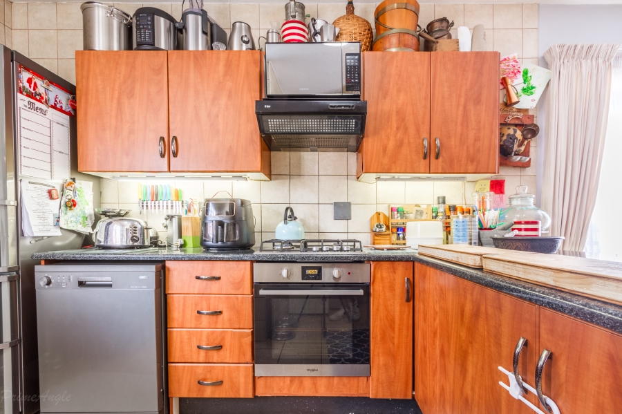 2 Bedroom Property for Sale in Equestria Gauteng
