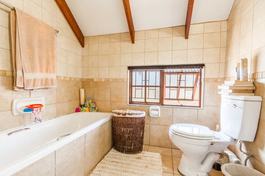 2 Bedroom Property for Sale in Equestria Gauteng
