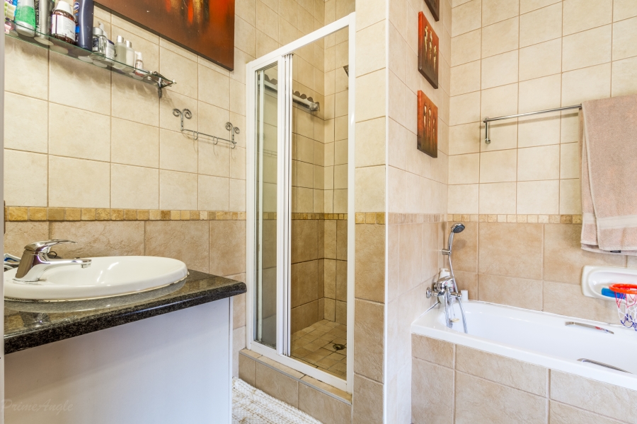 2 Bedroom Property for Sale in Equestria Gauteng