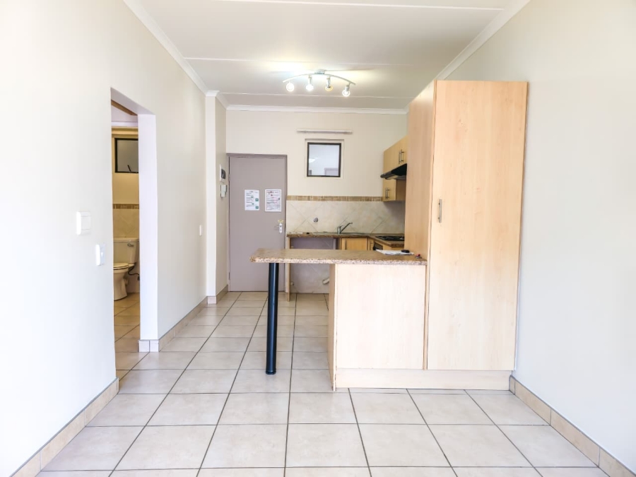 1 Bedroom Property for Sale in Bougainvillea Estate Gauteng