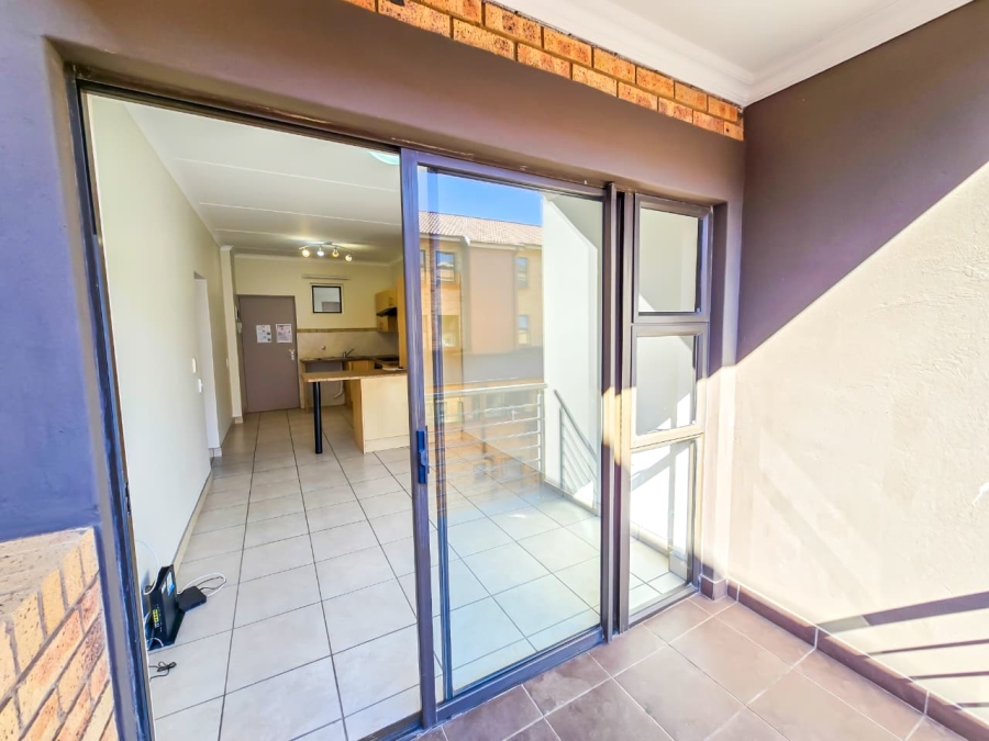 1 Bedroom Property for Sale in Bougainvillea Estate Gauteng