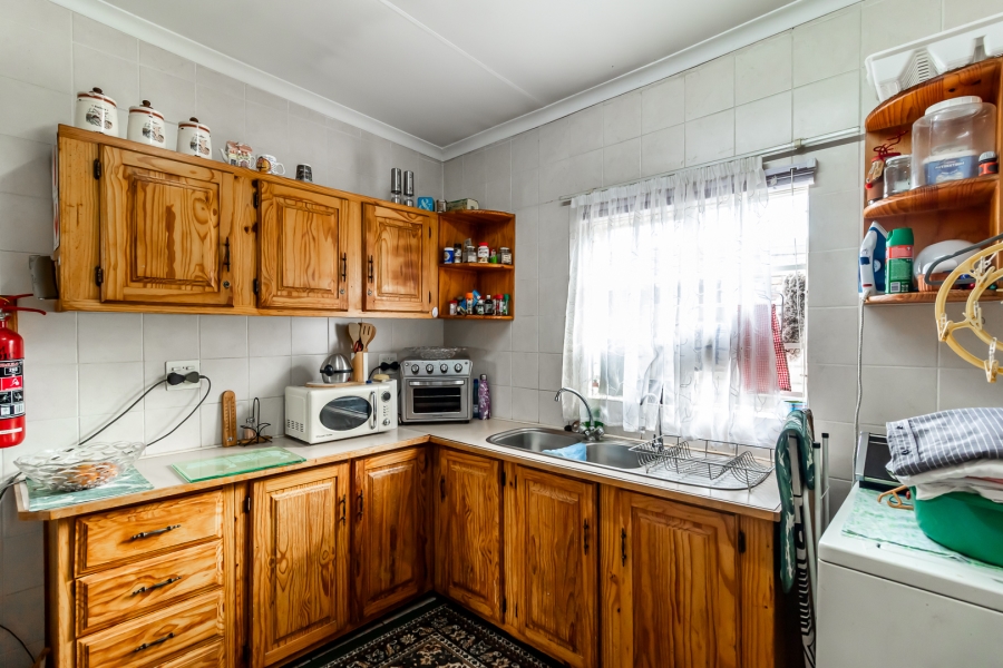 3 Bedroom Property for Sale in Waverley Gauteng