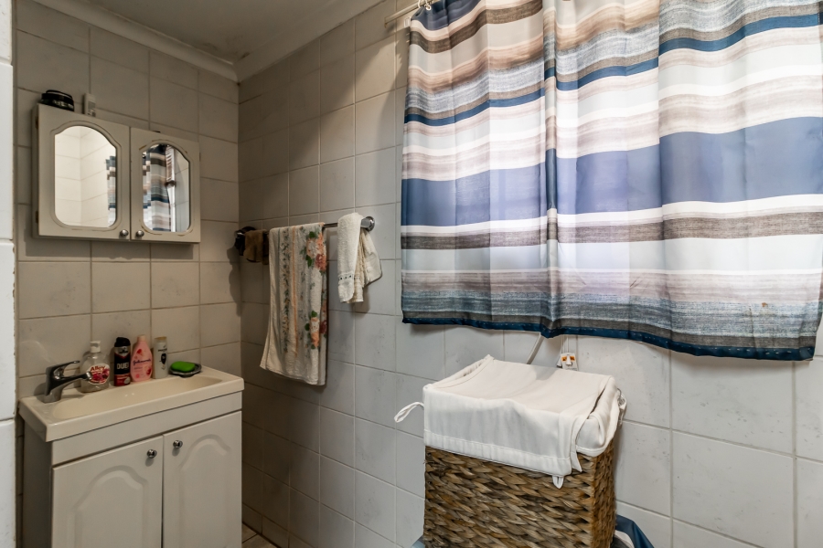 3 Bedroom Property for Sale in Waverley Gauteng